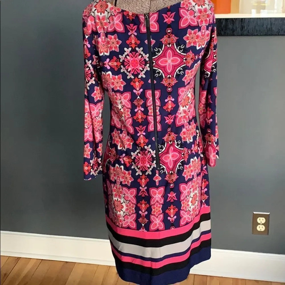 Vince Camuto navy/pinks stretch lined shift dress - Picture 5 of 7